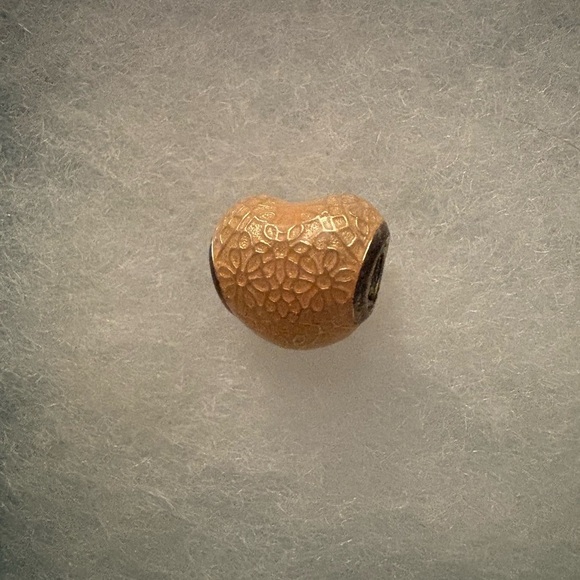 Pandora Charming Bow Accent Bead - Picture 2 of 2